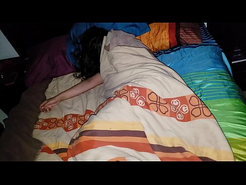 ❤️ ස්ටේප්සන් තම තරුණ සුළු මව නිදා සිටියදී ඇයට බැණ වදියි. Fucking video අපෙන්% si.pi-porno.ru% ❌️❤